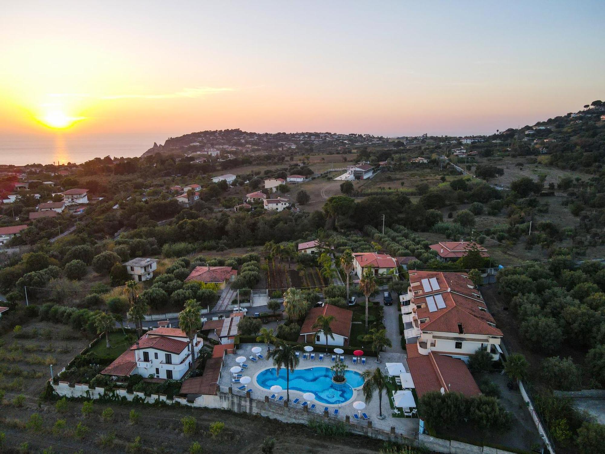 Residence Rosy Capo Vaticano Exterior foto
